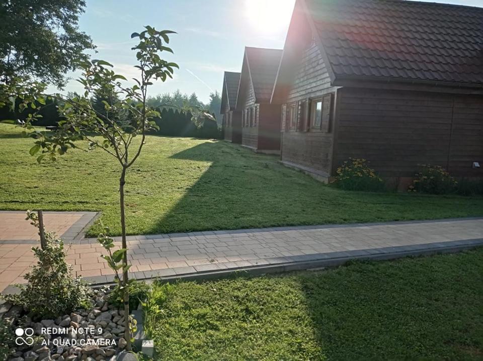 Osrodek Wczasowy "Wczasy Pod Grusza" Hotel Biecz Exterior photo